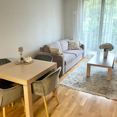 Kueueni Guest Apartment Tartu Exterior photo